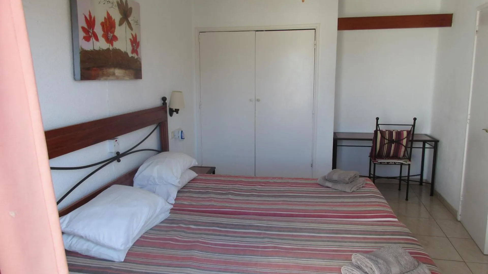Apartment 105 Los Geranios Playa de las Americas  Spain